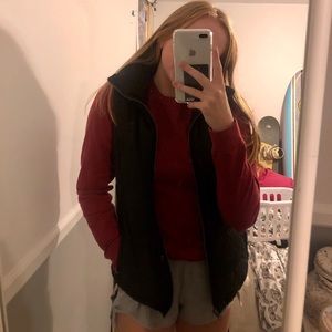 old navy black puffer vest